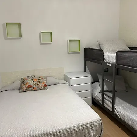 White-moon Apartment Baena